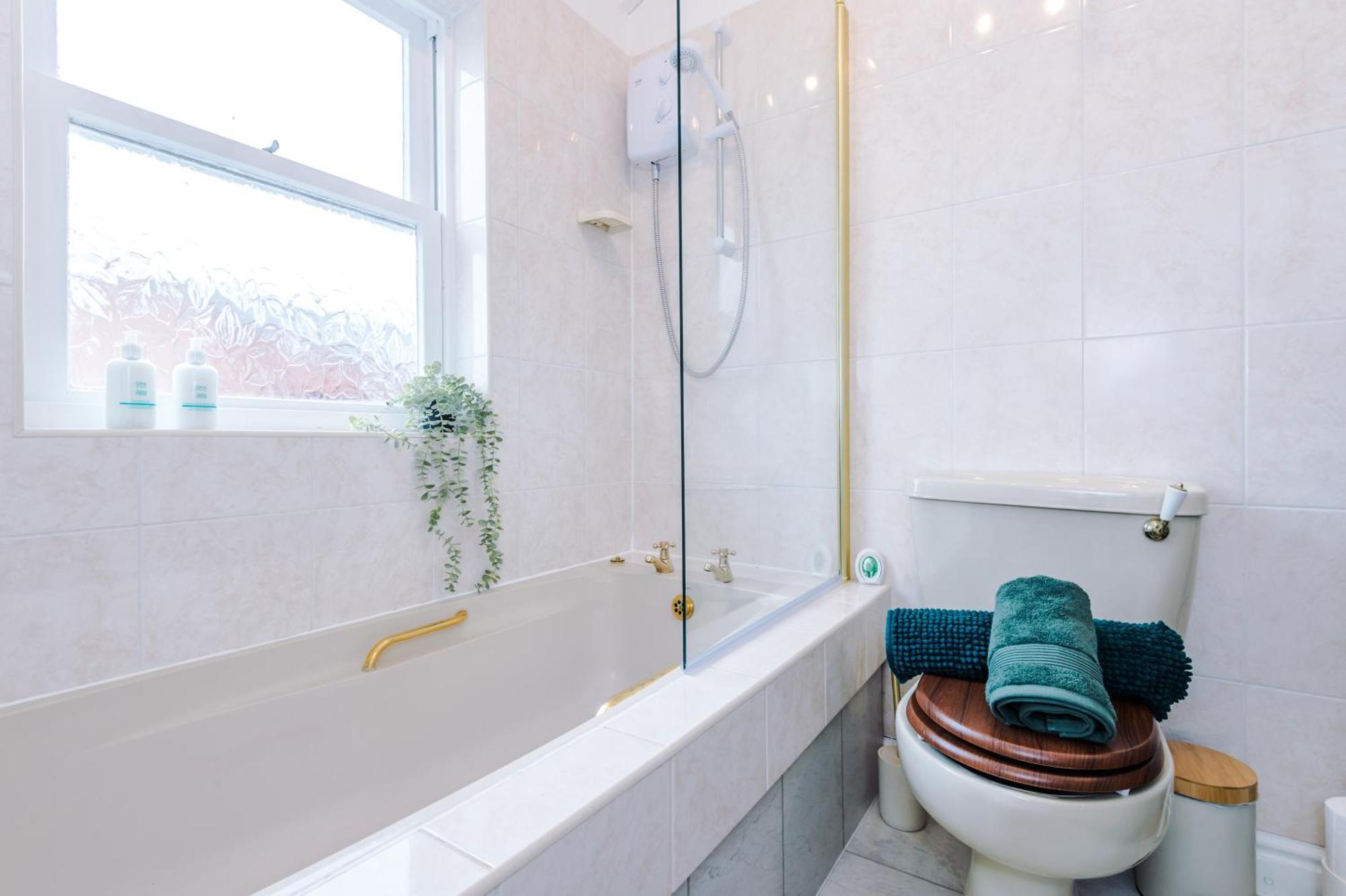 New! Stunning 2-Bed City-Centre Home In Chester By 53 Degrees Property - Ideal For Couples & Groups - Sleeps 6! Eksteriør bilde