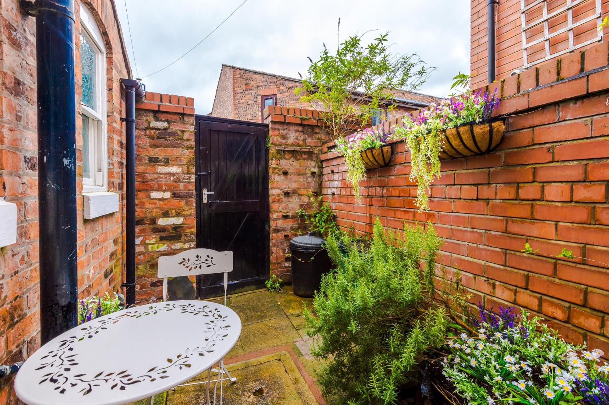 New! Stunning 2-Bed City-Centre Home In Chester By 53 Degrees Property - Ideal For Couples & Groups - Sleeps 6! Eksteriør bilde